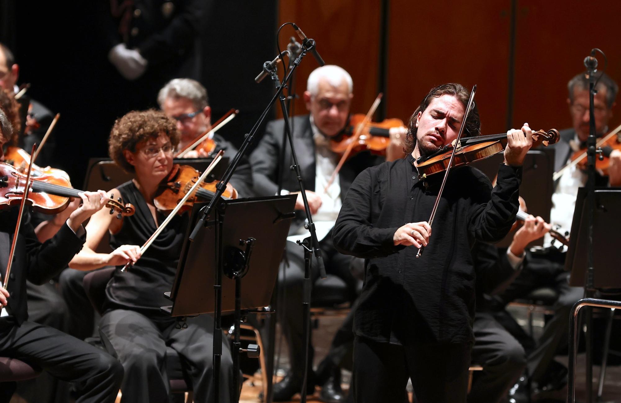 Giuseppe Gibboni plays Paganini's “Cannone” PremioPaganini